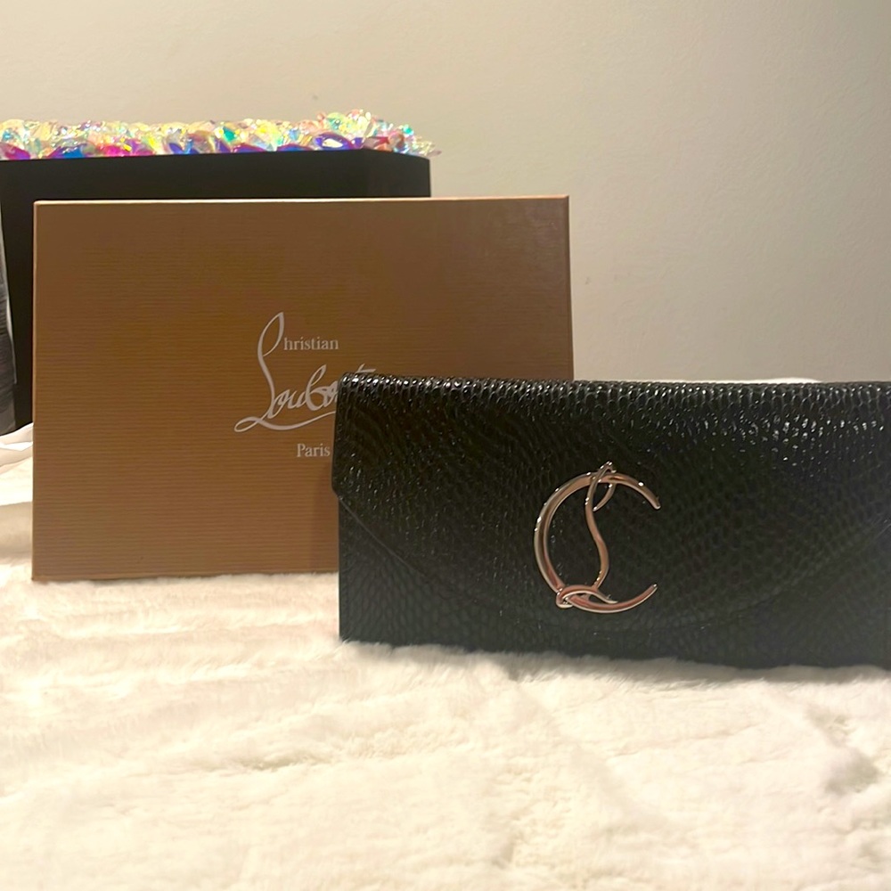 Never used New Christian Louboutin purse 👛 clutch